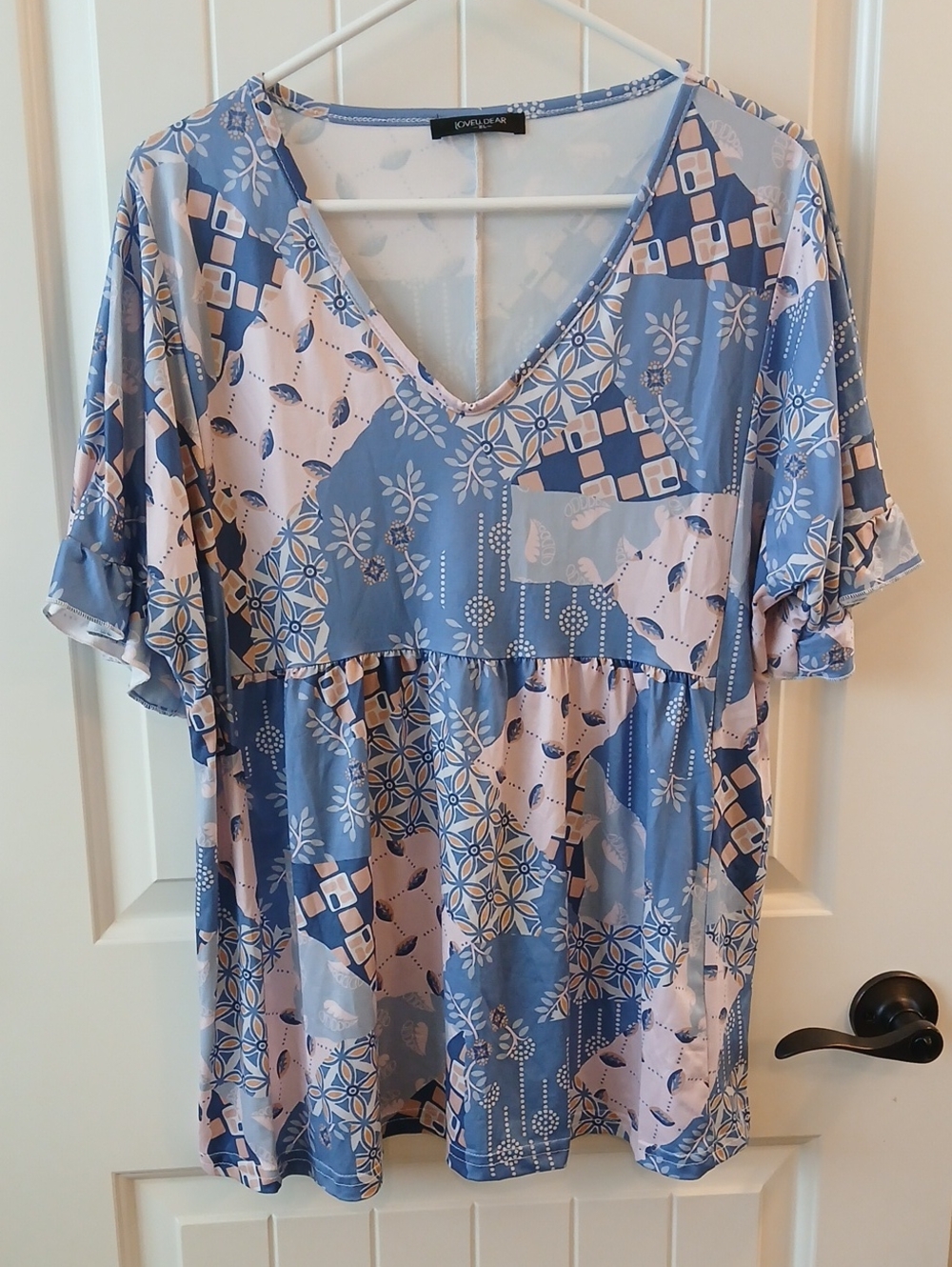 LOVEU.DEAR Joyful Patchwork V-Neck Tunic Top in Blue and Light Pink